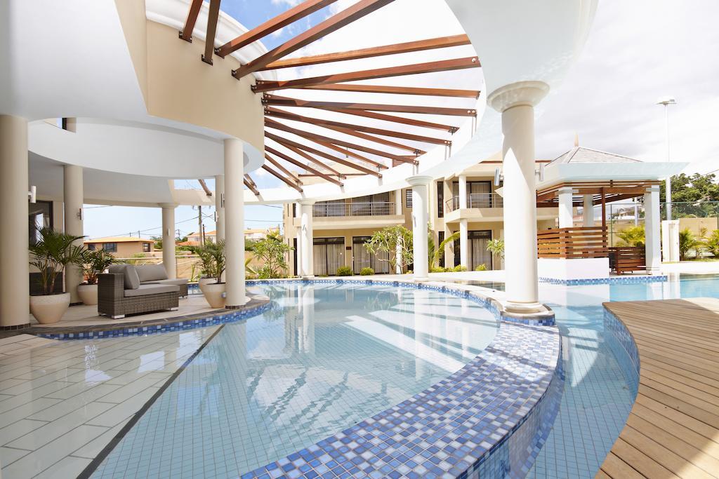 Villasun Luxury Apartments & Villas Flic-en-Flacq Exteriör bild