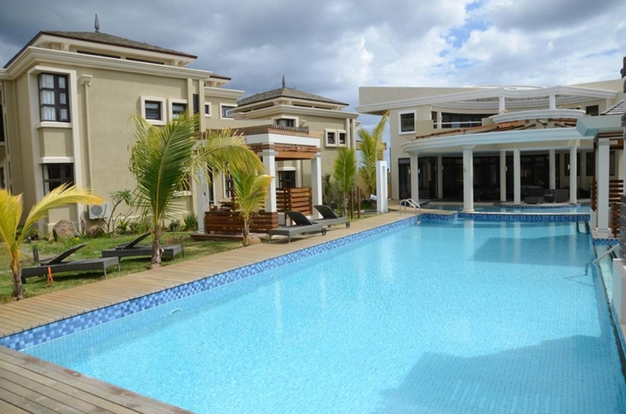 Villasun Luxury Apartments & Villas Flic-en-Flacq Exteriör bild