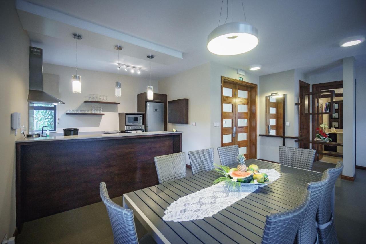 Villasun Luxury Apartments & Villas Flic-en-Flacq Exteriör bild