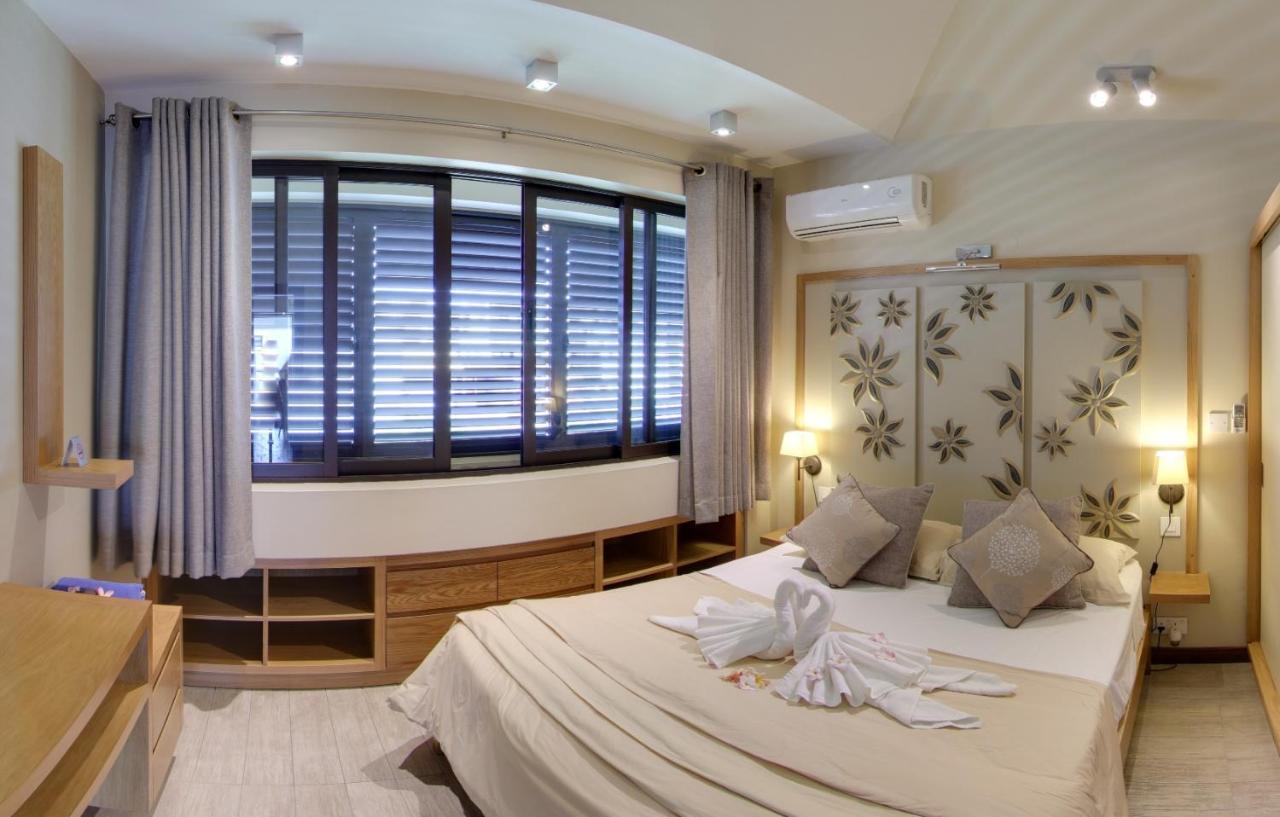 Villasun Luxury Apartments & Villas Flic-en-Flacq Exteriör bild