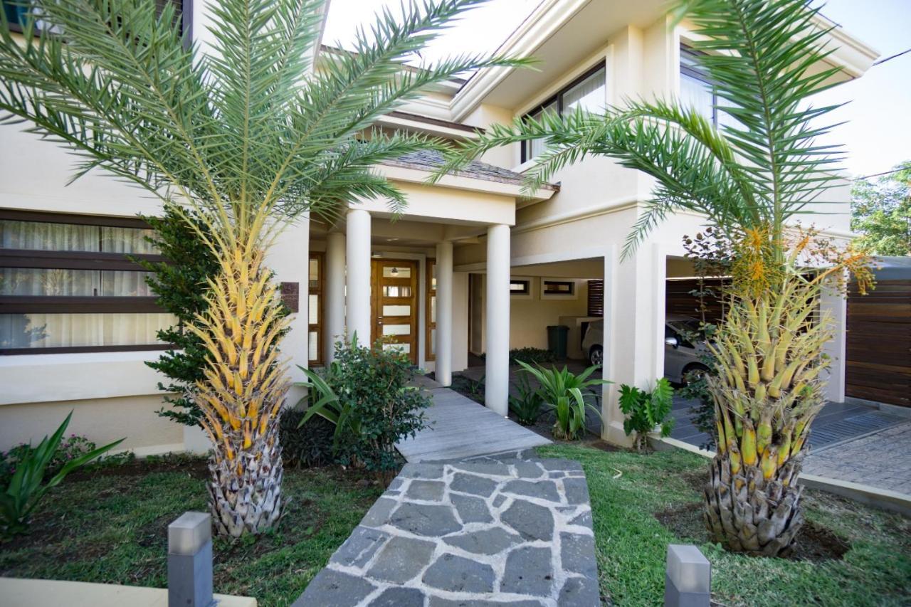 Villasun Luxury Apartments & Villas Flic-en-Flacq Exteriör bild