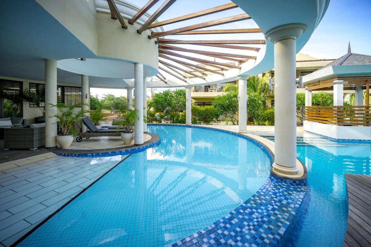 Villasun Luxury Apartments & Villas Flic-en-Flacq Exteriör bild